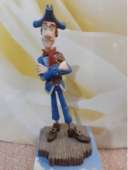 "The Pirates" SCARF figurine